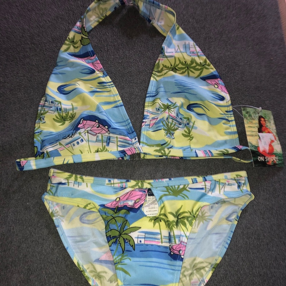 Bikini - Picture 5 of 7